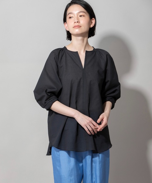 Munich(ミューニック)の「オーガニックコットンリップルシャーリングブラウス(シャツ/ブラウス・レディース・ホワイト/ブラック/ライトグリーン/ベビーピンク・FREE)」の3枚目の写真