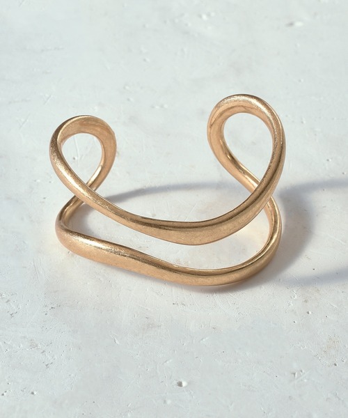 GOLDY(ゴールディ)の「ダブル ラインズ バングル(バングル/リストバンド・レディース・シルバー/ゴールド/ゴールド系その他/シルバー系その他・FREE)」の15枚目の写真