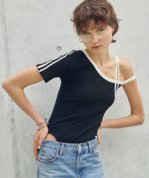 GOLDY(ゴールディ)の「ダブル ラインズ バングル(バングル/リストバンド・レディース・シルバー/ゴールド/ゴールド系その他/シルバー系その他・FREE)」の20枚目の写真