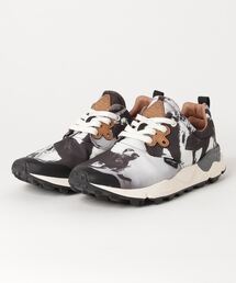 FlowerMOUNTAIN（フラワーマウンテン）の「FlowerMOUNTAIN×森山大道/フラワーマウンテン/三沢の犬PAMPAS（スニーカー・メンズ）」