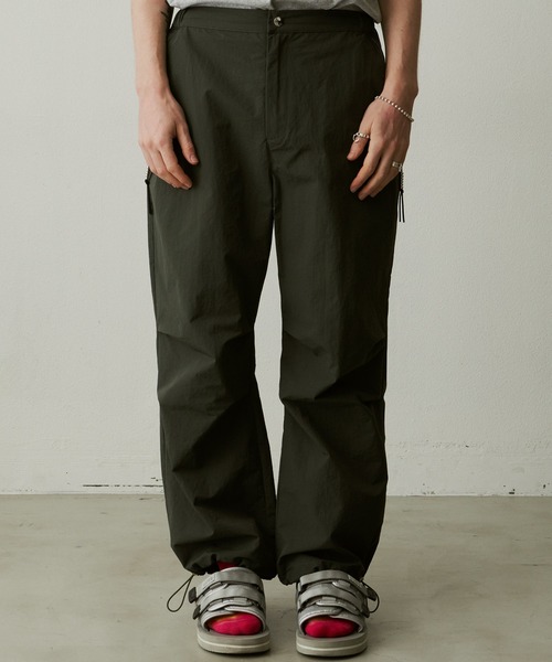 UNSELDs(アンセルズ)の「UNSELDs ナイロンワイドパンツ(カーゴパンツ・メンズ・イエロー/ブラック/グリーン・MEDIUM/LARGE)」の15枚目の写真