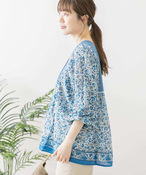 URBAN RESEARCH Sonny Label（アーバンリサーチサニーレーベル）の「オリエンタルフラワーMIXコットンブラウス（シャツ/ブラウス・レディース・ブラック/グリーン/ブルー・FREE）」の11枚目の写真