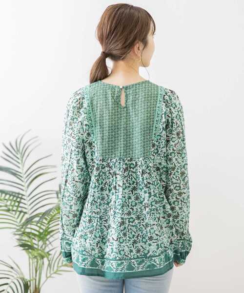 URBAN RESEARCH Sonny Label（アーバンリサーチサニーレーベル）の「オリエンタルフラワーMIXコットンブラウス（シャツ/ブラウス・レディース・ブラック/グリーン/ブルー・FREE）」の13枚目の写真
