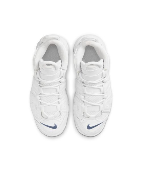 NIKE（ナイキ）の「ナイキ エア モア アップテンポ ジュニアシューズ / Nike Air More Uptempo Big Kids' Shoes（スニーカー・キッズ・ホワイト・24/25/24.5/23.5/22.5/23）」の4枚目の写真