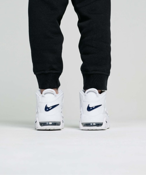 NIKE（ナイキ）の「ナイキ エア モア アップテンポ ジュニアシューズ / Nike Air More Uptempo Big Kids' Shoes（スニーカー・キッズ・ホワイト・24/25/24.5/23.5/22.5/23）」の14枚目の写真