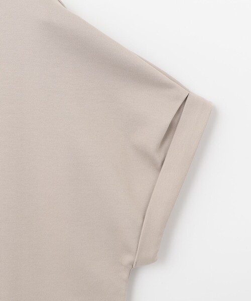 J.PRESS(ジェイプレス)の「【UVケア・接触冷感】コンパクトコットンスムース フレンチスリーブ カットソー(Tシャツ/カットソー・レディース・ホワイト系/グレー系/ベージュ系/ネイビー系/ブルー系/ピンク系・T13/T15)」の21枚目の写真