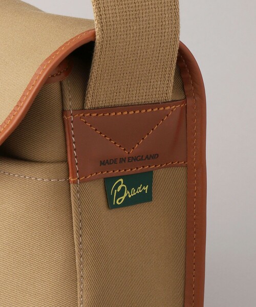 FREAK'S STORE(フリークスストア)の「【WEB限定】Brady/ブレディ STOUR/ストア(ショルダーバッグ)(ショルダーバッグ・レディース・キャメル/ブラック/オフホワイト/ライトグレー・ONE SIZE)」の7枚目の写真