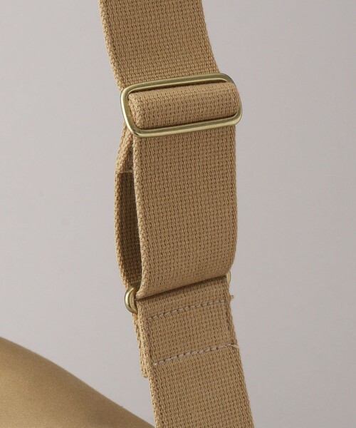 FREAK'S STORE(フリークスストア)の「【WEB限定】Brady/ブレディ STOUR/ストア(ショルダーバッグ)(ショルダーバッグ・レディース・キャメル/ブラック/オフホワイト/ライトグレー・ONE SIZE)」の6枚目の写真