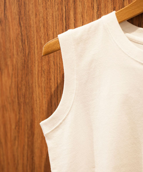 ROSE BUD COUPLES (ローズ バッド カップルズ)の「【大人気アイテム】(CHAMPION×ROSEBUD)CWSF331 20S/1 JERSEY SLEEVELESS POCKET TEE(タンクトップ・レディース・ホワイト/ミックスグレー/イエロー系その他/ブラック/ネイビー/ラベンダー・SMALL/MEDIUM)」の20枚目の写真