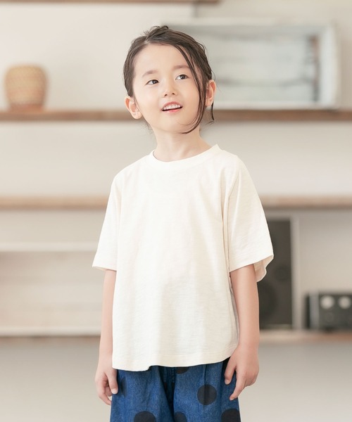 DILASH（ディラッシュ）の「ムラ糸天竺 ラグラン半袖Tシャツ（Tシャツ/カットソー・キッズ・キナリ/チャコール/サックスブルー/ブラウン・100/110/120/80/130/140/90）」の2枚目の写真