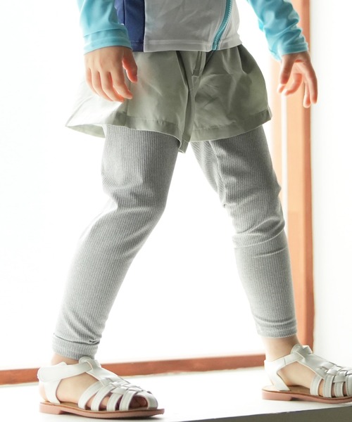 utatane(ウタタネ)の「キッズ水着 レギンス(水着・キッズ・ブラック/グレー・110cm/120cm/130cm)」の10枚目の写真