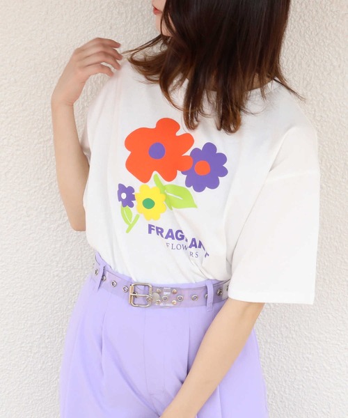 HONEYSUCKLE ROSE（ハニーサックルローズ）の「【HONEYSUCKLE ROSE】フラワープリントＴシャツ（Tシャツ/カットソー・レディース・ブラック/グリーン/ホワイト・M/L）」の19枚目の写真