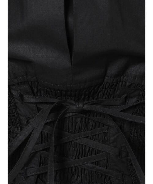 GYDA(ジェイダ)の「BACKレースアップ ノースリーブショートシャツ(シャツ/ブラウス・レディース・オフホワイト/ブラック・FREE)」の4枚目の写真