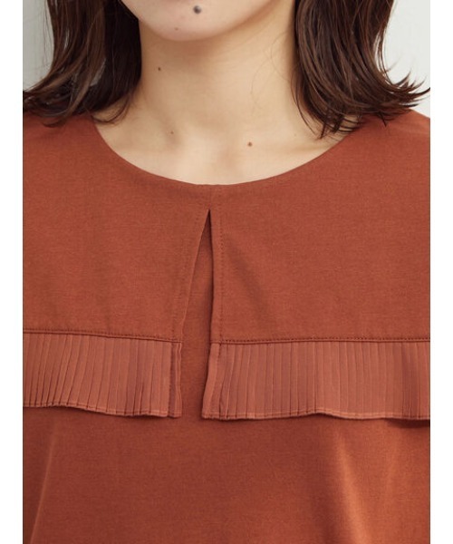 Green　Parks（グリーンパークス）の「プリーツドッキングヨークプルオーバー（Tシャツ/カットソー・レディース・ブラック/ブラウン/オフホワイト・FREE）」の13枚目の写真