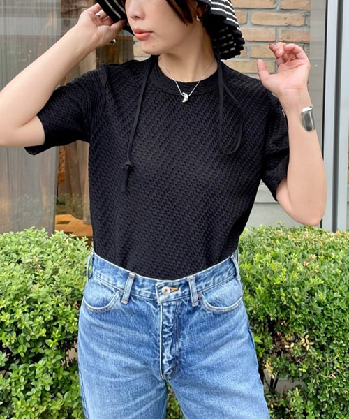 journal standard L'essage(ジャーナルスタンダードレサージュ)の「リンキングニットTシャツ(Tシャツ/カットソー・レディース・ブラック/ホワイト・FREE)」の6枚目の写真
