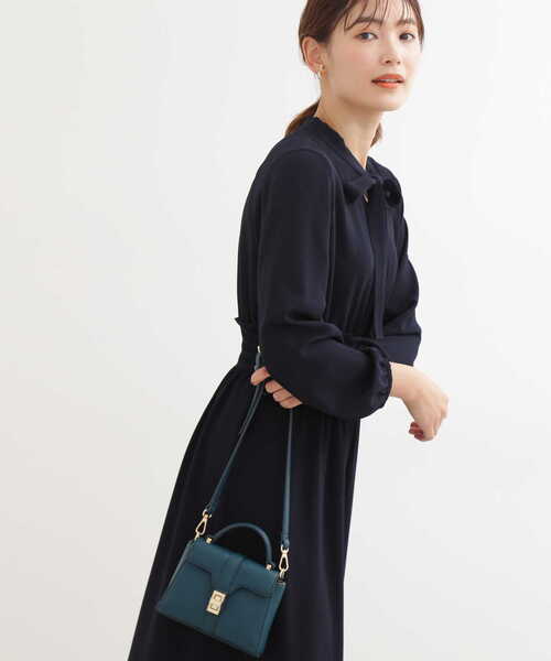 NATURAL BEAUTY BASIC(ナチュラルビューティーベーシック)の「ジェシカポシェット(ショルダーバッグ・レディース・ブラック/ブラウン系その他/ボルドー/グリーン・フリ-)」の15枚目の写真