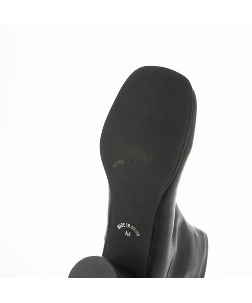 Fin（フィン）の「スクエアトゥ丸ヒールブーツ【低反発スポンジ入り】（ブーツ・レディース・ブラック/アイボリー・LL/S/M/L）」の6枚目の写真