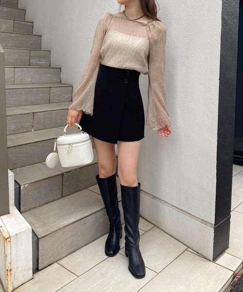 one after another NICE CLAUP（ワンアフターアナザーナイスクラップ）の「前後2WAYシアープリーツトップス（シャツ/ブラウス・レディース・アイボリー/ブラック/モカ/ベージュ系その他・FREE）」の20枚目の写真