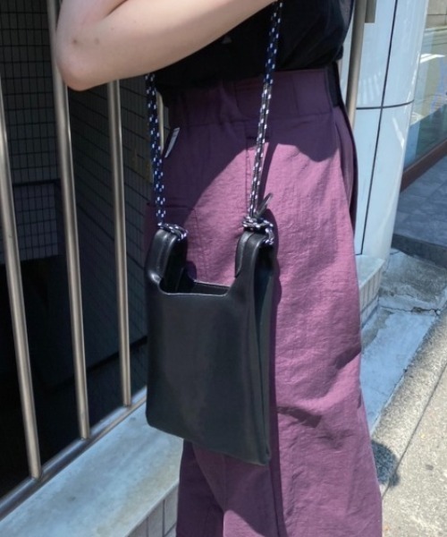 Kastane（カスタネ）の「ミニマルシェBAG（ショルダーバッグ・レディース・ブラック/ベージュ/ブルー系その他・FREE）」の2枚目の写真