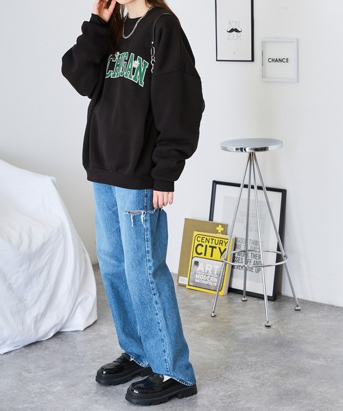 BASQUE magenta（バスクマゼンタ）の「カレッジ/サークルロゴデザインビッグシルエットクルーネック スウェット（スウェット・レディース・ブラック系1/ブラック系2/グリーン系1/ブルー系2/グレー系2/グリーン系2/アイボリー系1/グレー系1/ブラック系3/アイボリー系3・FREE）」の19枚目の写真