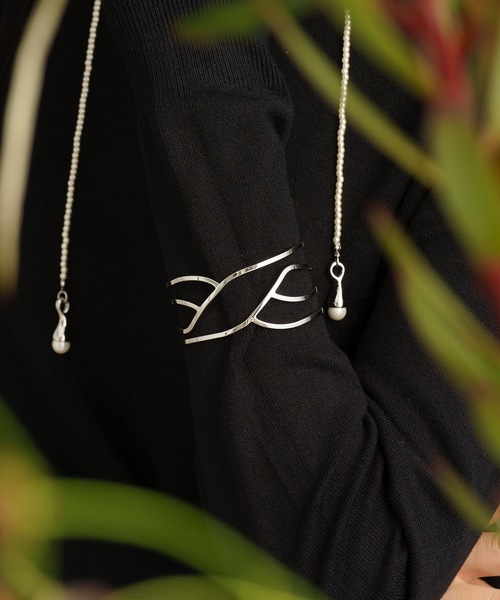 ANOH（アノー）の「モチーフバングル（バングル/リストバンド・レディース・シルバー/ゴールド・FREE）」の4枚目の写真