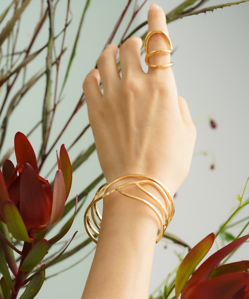 ANOH（アノー）の「モチーフバングル（バングル/リストバンド・レディース・シルバー/ゴールド・FREE）」の12枚目の写真