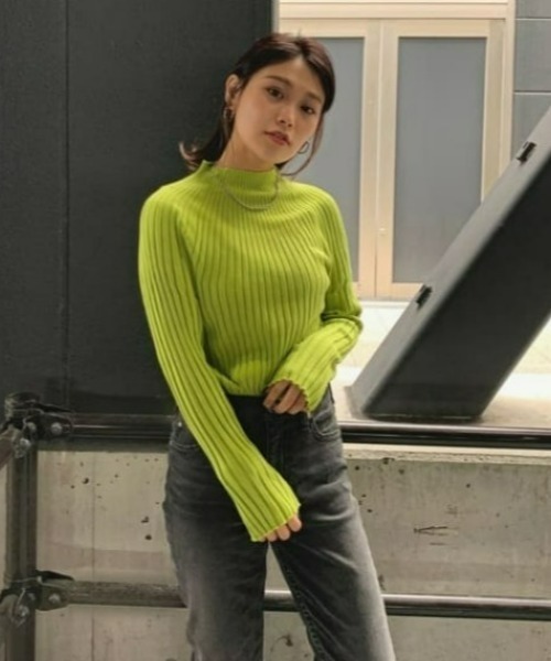 RODEO CROWNS WIDE BOWL（ロデオクラウンズワイドボウル）の「リブタートルニット（ニット/セーター・レディース・ブラック/ライトグリーン/オフホワイト/ピンク・FREE）」の4枚目の写真