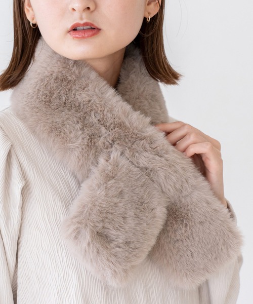 VitaFelice（ヴィータフェリーチェ）の「差し込みフェイクファーティペット（マフラー・レディース・モカ/アイボリー/ブラウン系その他/ライトグレー/ライトベージュ/チャコール/ベージュ系その他2/ベージュ系その他/ホワイト系その他・FREE）」の9枚目の写真
