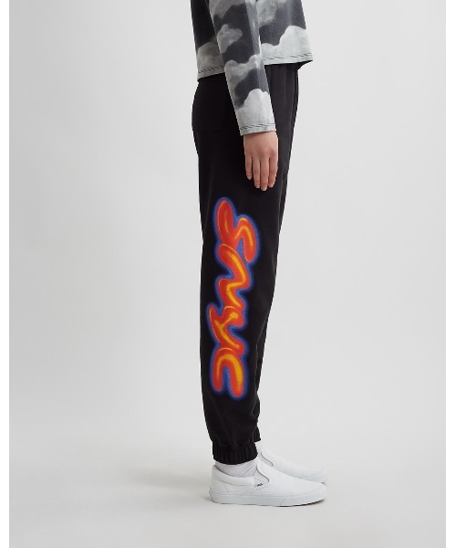 Saturdays NYC(サタデーズ ニューヨークシティ )の「Stanton Airbrush Flower Sweatpant(その他パンツ・レディース・ブラック・L/M/S/X-SMALL)」の3枚目の写真