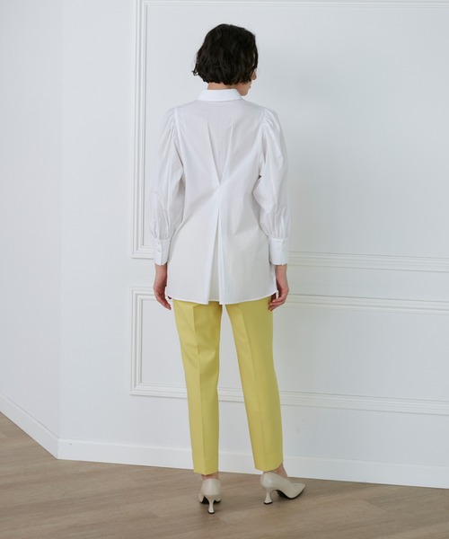 Luftrobe（ルフトローブ）の「Iラインシャツ 新感覚ポリエステルKinari（シャツ/ブラウス・レディース・オフホワイト/サックスブルー・9号）」の5枚目の写真