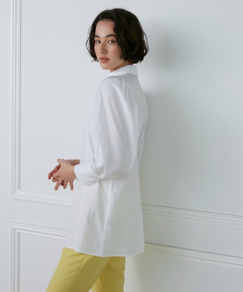 Luftrobe（ルフトローブ）の「Iラインシャツ 新感覚ポリエステルKinari（シャツ/ブラウス・レディース・オフホワイト/サックスブルー・9号）」の8枚目の写真