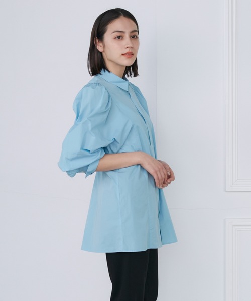 Luftrobe（ルフトローブ）の「Iラインシャツ 新感覚ポリエステルKinari（シャツ/ブラウス・レディース・オフホワイト/サックスブルー・9号）」の9枚目の写真