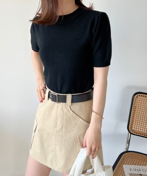 CLEA（クレア）の「パフスリーブコンパクトリブニット（Tシャツ/カットソー・レディース・アイボリー/カーキ/ブラック・FREE）」の17枚目の写真
