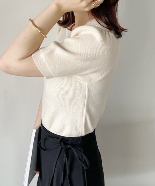 CLEA（クレア）の「パフスリーブコンパクトリブニット（Tシャツ/カットソー・レディース・アイボリー/カーキ/ブラック・FREE）」の10枚目の写真