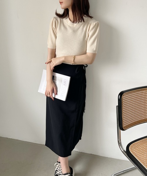 CLEA（クレア）の「パフスリーブコンパクトリブニット（Tシャツ/カットソー・レディース・アイボリー/カーキ/ブラック・FREE）」の11枚目の写真