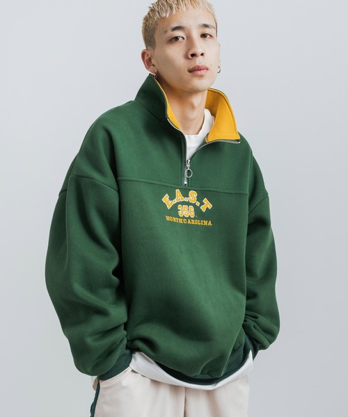 Rocky Monroe(ロッキーモンロー)の「カレッジ風ロゴ裏起毛ハーフジップ スタンドネック スウェット/オーバーサイズ トレーナー(スウェット・メンズ・グリーン/マスタード/ブラウン/グレー・L/M)」の2枚目の写真