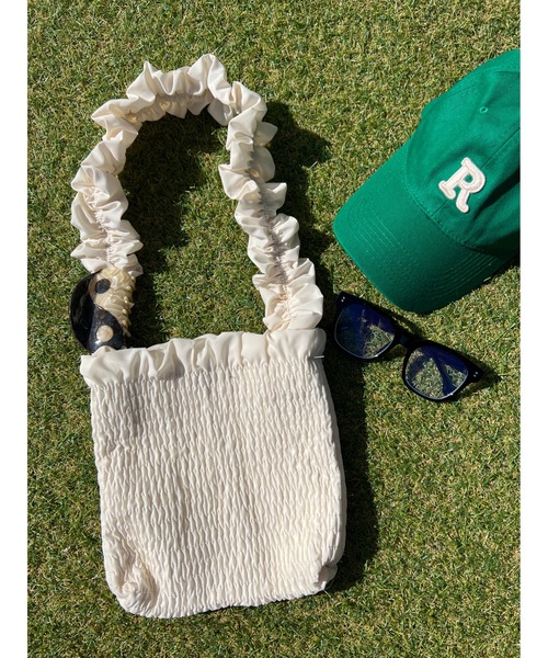 WC(ダブル シー)の「フリルシャーリングショルダー(ショルダーバッグ・レディース・グリーン/ブラック/アイボリー・FREE)」の18枚目の写真