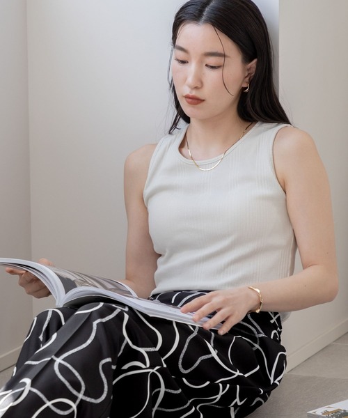 LOWRYS FARM（ローリーズファーム）の「スタイルUPカップ付き