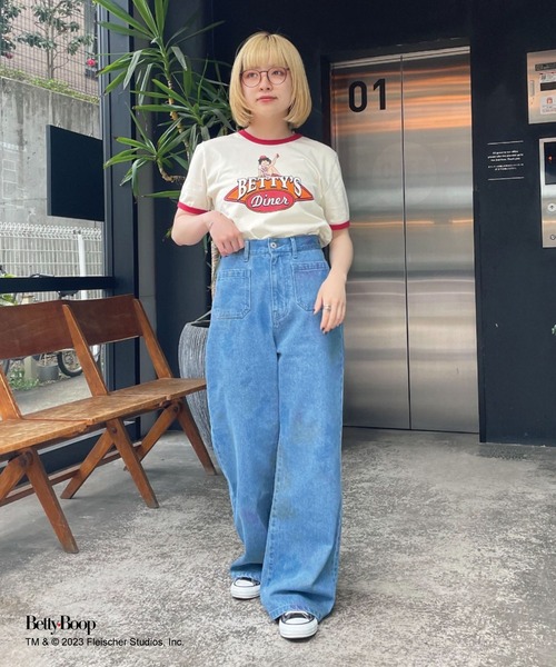 BETTY BOOP(ベティ・ブープ)の「【BETTY BOOP/ベティーブープ】ロゴプリントリンガーTee(Tシャツ/カットソー・レディース・グレー/ホワイト・FREE)」の3枚目の写真