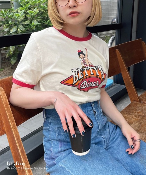 BETTY BOOP(ベティ・ブープ)の「【BETTY BOOP/ベティーブープ】ロゴプリントリンガーTee(Tシャツ/カットソー・レディース・グレー/ホワイト・FREE)」の11枚目の写真