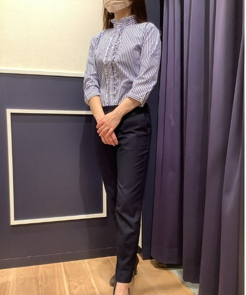 TOKYO SHIRTS（トウキョウシャツ）の「形態安定ノーアイロン スタンドミニフリル 七分袖ビジネスワイシャツ（ビジネスシャツ・レディース・ブルー・S/L/M/LL）」の10枚目の写真