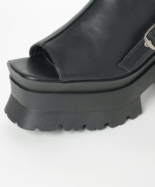 WEGO（ウィゴー）の「WEGO/ボリュームバルキーサンダル（サンダル・レディース・グレー/ブラック・MEDIUM/LARGE）」の10枚目の写真