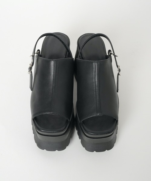 WEGO（ウィゴー）の「WEGO/ボリュームバルキーサンダル（サンダル・レディース・グレー/ブラック・MEDIUM/LARGE）」の16枚目の写真