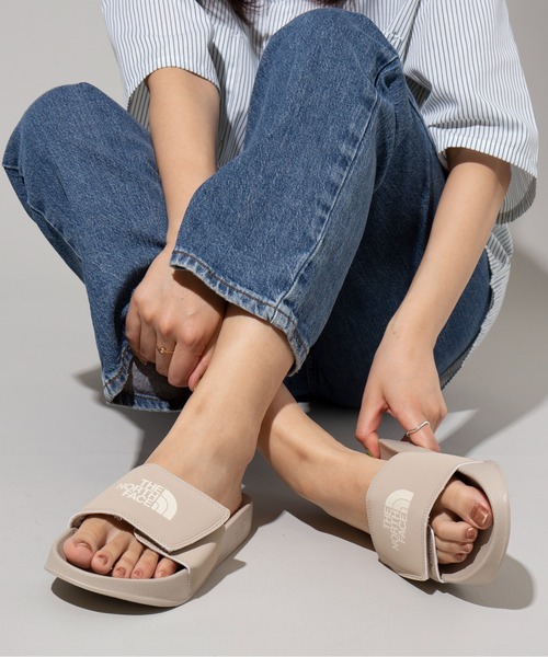THE NORTH FACE（ザノースフェイス）の「【THE NORTH FACE】FLEX SLIDE サンダル　NS98N04A/B/C（サンダル・メンズ・ホワイト/ベージュ/カーキ・25cm/26cm/28cm/23cm/24cm/27cm）」の3枚目の写真