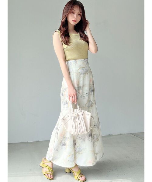 RESEXXY（リゼクシー）の「シャーリングコンパクトバッグ（ハンドバッグ・レディース・ブラック/ブラウン/アイボリー・FREE）」の4枚目の写真