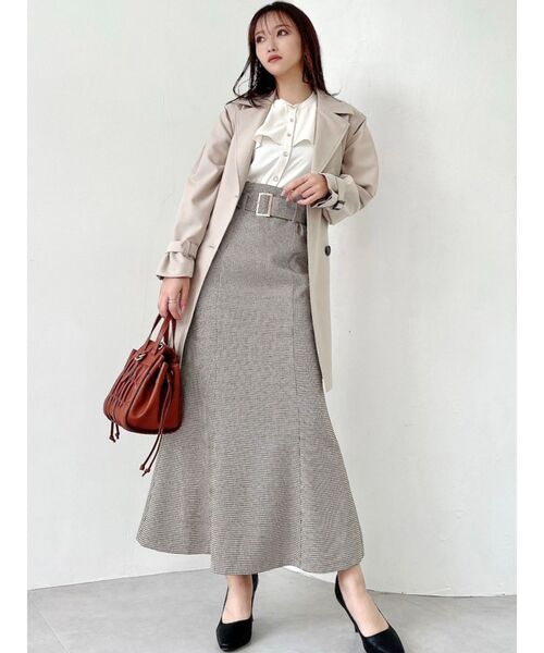 RESEXXY（リゼクシー）の「シャーリングコンパクトバッグ（ハンドバッグ・レディース・ブラック/ブラウン/アイボリー・FREE）」の7枚目の写真