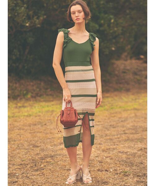 RESEXXY（リゼクシー）の「シャーリングコンパクトバッグ（ハンドバッグ・レディース・ブラック/ブラウン/アイボリー・FREE）」の13枚目の写真