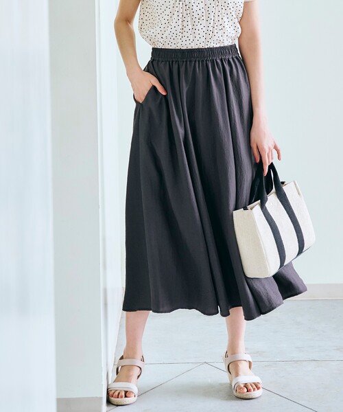 grove（グローブ）の「◆ハレの日も雨の日も楽しめる!はっ水マーメイドスカート（スカート・レディース・チャコールグレー/ライトブルー/カーキ・02/03/04/01/05）」の2枚目の写真