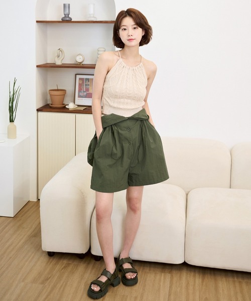 UNE MANSION(ユヌマンション)の「ホルターネックサマーニットバックオープンキャミソール(キャミソール・レディース・アイボリー/ブラック/グリーン/ベージュ・FREE)」の21枚目の写真