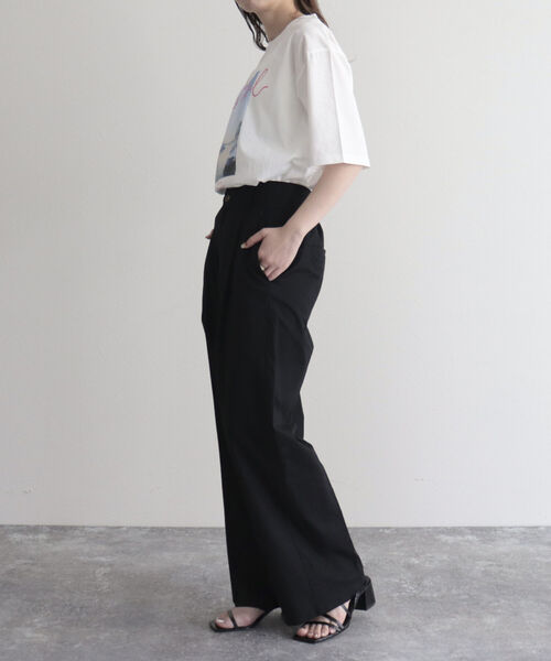 fredy emue(フレディエミュ)の「シルケットPHOTO Tシャツ(Tシャツ/カットソー・レディース・オフホワイト/チャコールグレー・38)」の6枚目の写真